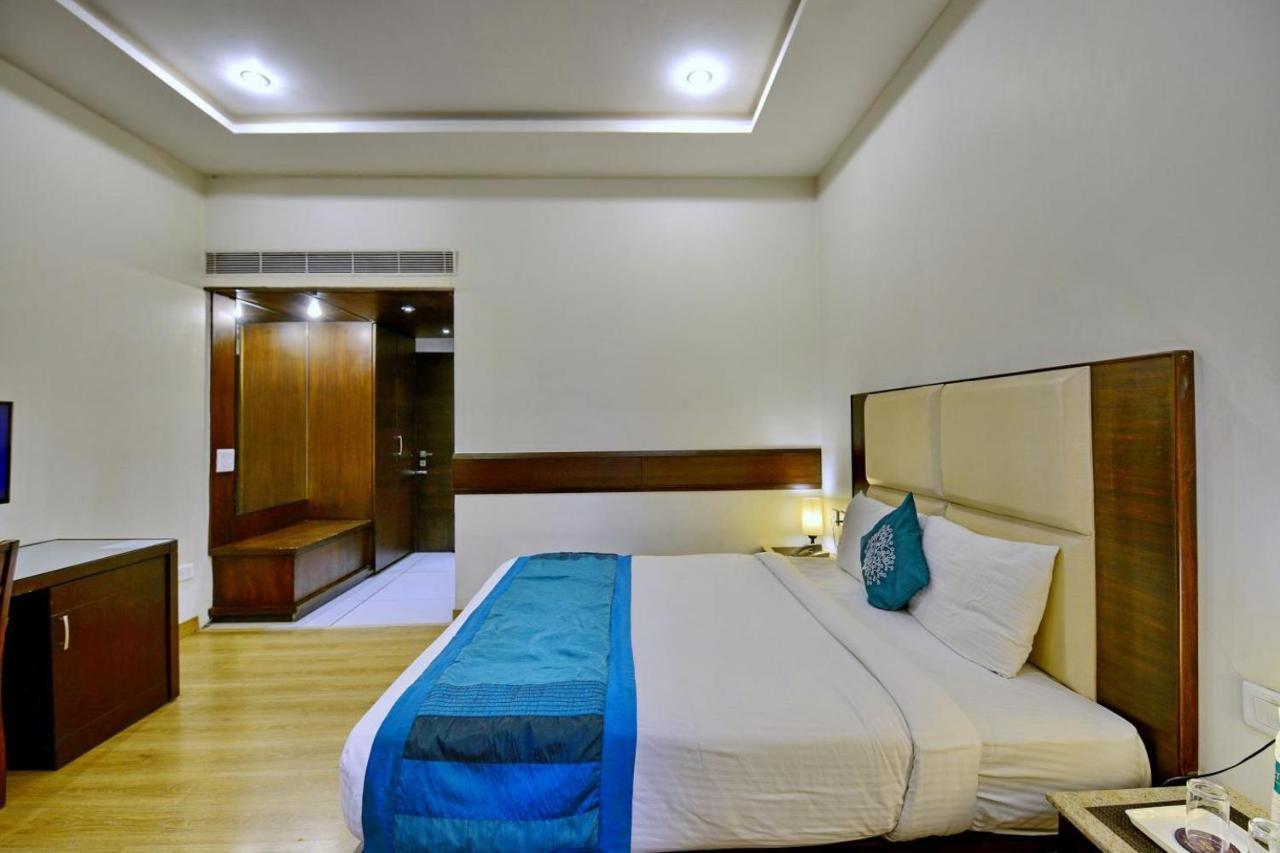 Vivo Hotels Džalandhar Exteriér fotografie